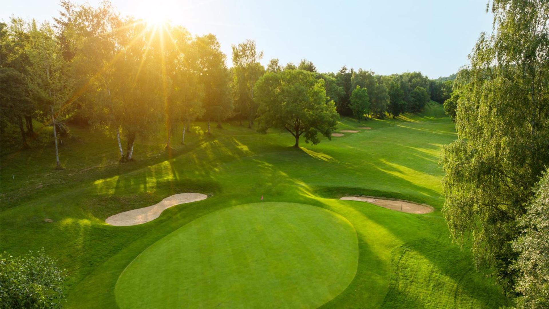 Logis Hotel Golf Le Domaine Du Val De Sorne 베르앙투아 외부 사진