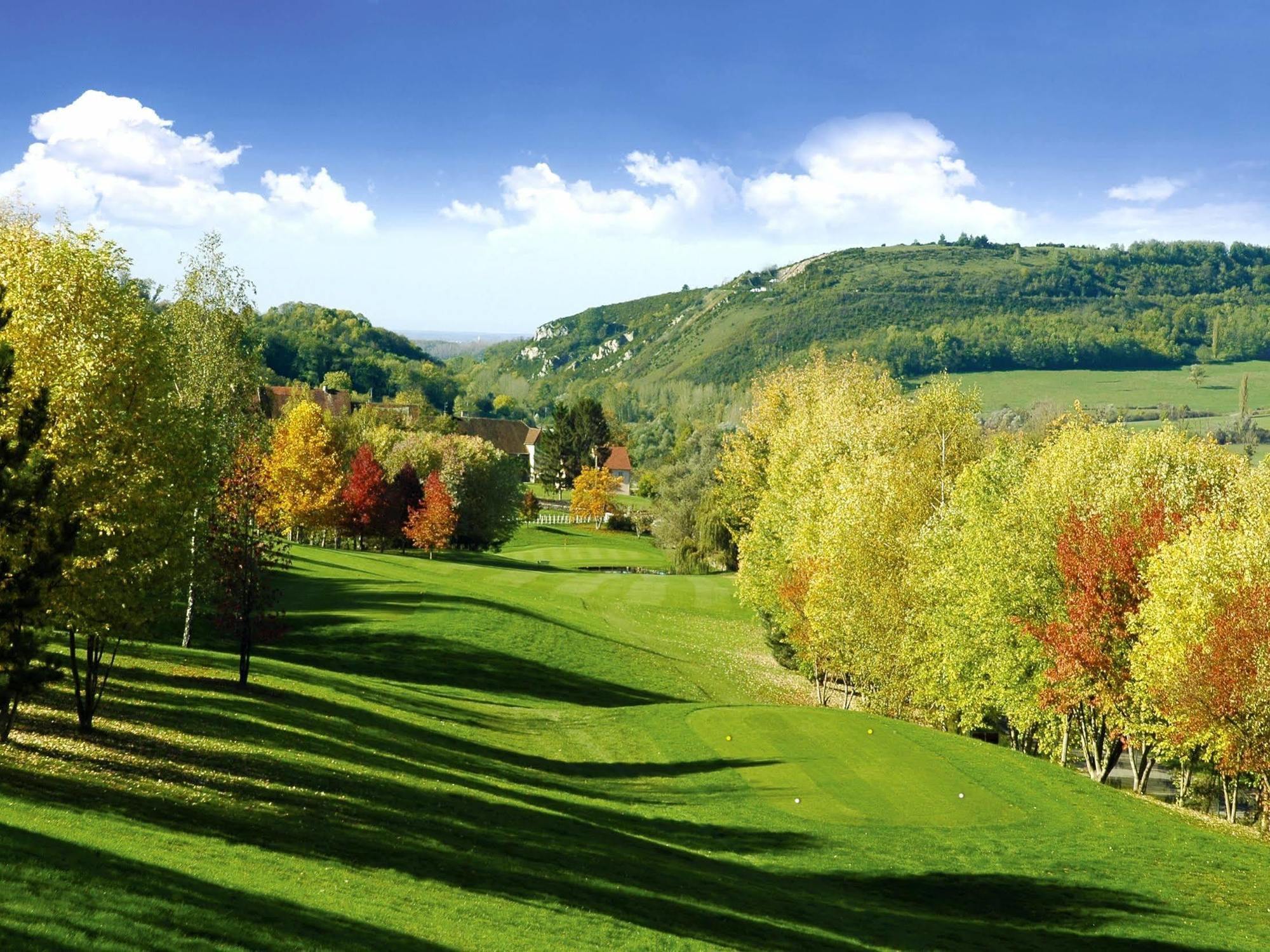 Logis Hotel Golf Le Domaine Du Val De Sorne 베르앙투아 외부 사진