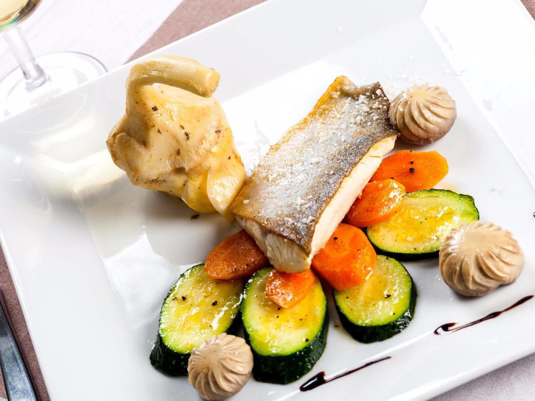 Logis Hotel Golf Le Domaine Du Val De Sorne 베르앙투아 외부 사진